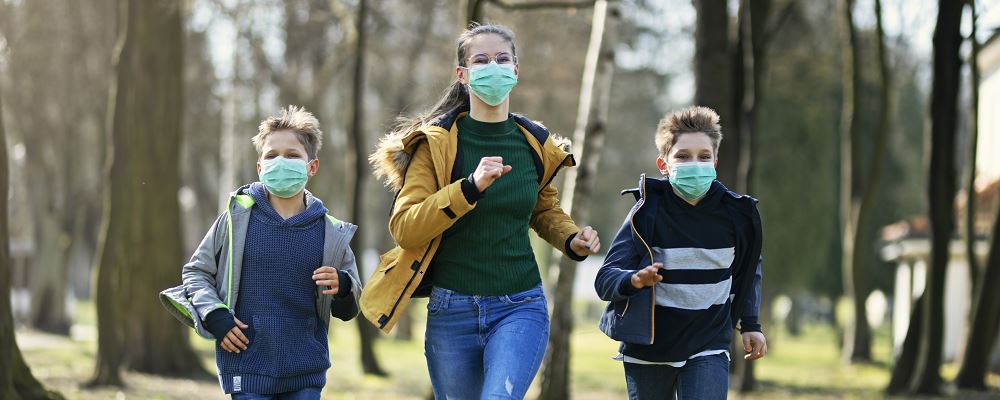 戴口罩跑步好吗 疫情适合做什么运动 戴口罩跑步对肺好吗